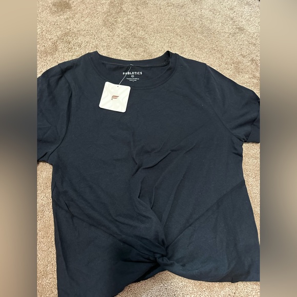 NWT fabletics black top size XXS - Picture 3 of 4